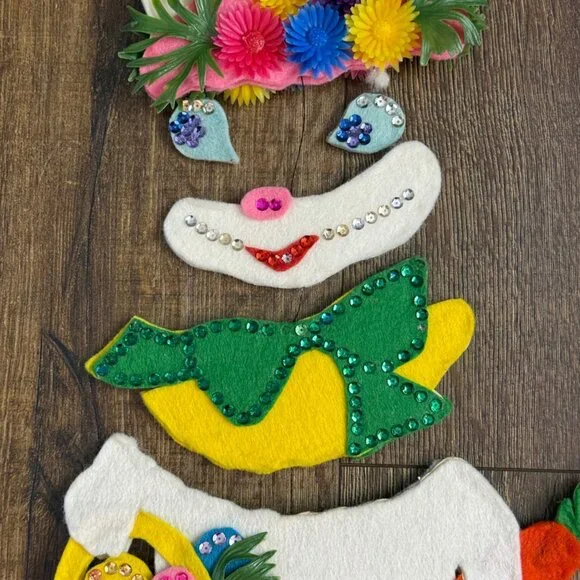 Vintage Handcrafted Easter Bunny Rabbit Wall Hanging Mobile Felt - Picture 4 of 6